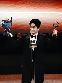 爱是那么的遥远