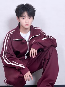 穆祉丞18岁生日这天小纸团的独家记忆