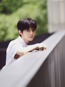 左航：消失的他